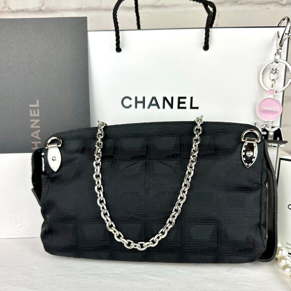 Chanel New Travel Line black canvas cosmetic pouch crossbody bag - Picture 4 of 15